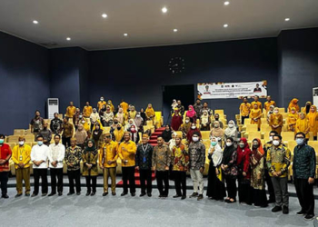 Memperluas jangkauan pemberantasan korupsi hingga pertengahan tahun 2022 ini, Komisi Pemberantasan Korupsi (KPK) telah mencetak sebanyak total 2.100 Penyuluh Antikorupsi (PAKSI) tersertifikasi. Keseluruhan anggota PAKSI itu tersebar di 34 provinsi se-Indonesia dan telah membentuk 40 Forum Antikorupsi, baik dalam lingkup provinsi, lembaga, maupun profesi. Foto : Dokumentasi KPK untuk mimoza.tv