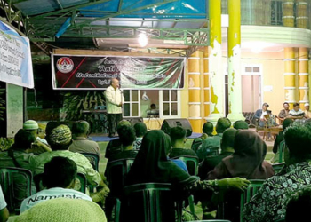 Adhan Dambea menggelar acara syukuran ulang tahun yang ke 3 sebagai Anggota DPRD Provinsi Gorontalo, Jumat (9/9/2022) malam. Syukuran yang digelar di Kantor Yayasan AD Center, Kota Gorontalo itu sekaligus dengan deklarasi Lembaga Swadaya Masyarakat (LSM) Anti Korupsi Hulontalangi.Foto : Dullah Pakudu/mimoza.tv