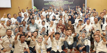 Ikatan Alumni (IKA) SMEP – SMEA – SMK 1 Kota Gorontalo sukses menggelar Musyawarah Besar (Mubes) ke III tahun 2022. Kegiatan yang digelar di salah satu hotel di Gorontalo ini dihadiri oleh pengurus serta puluhan lulusan sekolah kejuruan dari angkatan tahun 1968 hingga 2021.
