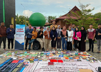 Kegiatan Lapak Literasi yang digelar oleh Lembaga Bantuan Hukum (LBH) Limboto, di Taman Budaya Limboto, Kabupaten Gorontalo, Rabu (9/11/2022). Foto : LBH Limboto.