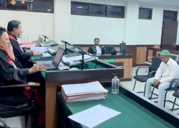 Majelis hakim di Pengadilan Negeri (PN) Gorontalo akhirnya menjatuhkan putusan 17 tahun penjara kepada AN alias Ahmad, terdakwa dalam kasus pemerkosaan terhadap anak kandung sendiri, Selasa (17/1/2022).