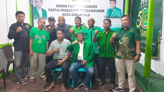 Pengurus DPC PPP Kota Gorontalo.