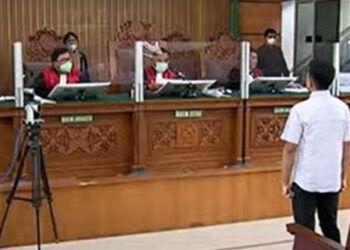 Tangkapan layar video suasana sidang sidang lanjutan kasus pembunuhan Brigadir Yosua Huta Barat di Pengadilan Negeri (PN) Jakarta Selatan, dengan agenda sidang pembacaan putusan terhadap terdakwa Richard Eliezer, Rabu (15/2/2022).