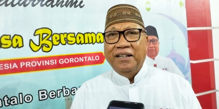 Ketua PMI Provinsi Gorontalo, Ishak Liputo.