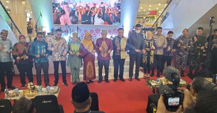 Suasana pembukaan Gebyar UMKM yang digelar di City Mall Gorontalo, Jumat (17/6/2024).