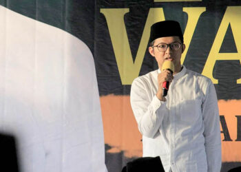 Pengasuh Pondok Pesantren Salafiyah Syafi'iyah Pohuwato, KH. Abdullah Aniq Nawawi, Lc., M.A.