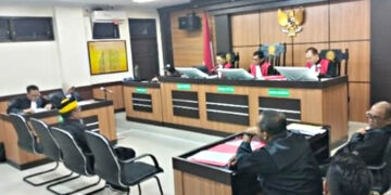 Terdakwa kasus kepemilikan narkoba, RT saat menjalani persidangan di Pengadilan Negeri Kelas IA Gorontalo.