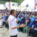 Caleg DPR RI nomor urut 2 dari Partai Nasdem, Rustam Akili saat berorasi pada kampanye terbatas Partai Nasdem di Kabupaten Gorontalo Utara, Selasa (12/12/2023).