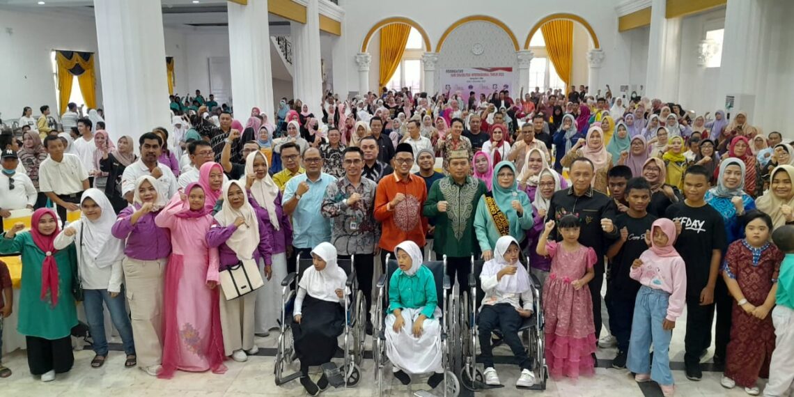 . Acara peringatan Hari Disabilitas yang berlangsung di Gedung Belle Li Mbui Kota Gorontalo pada Minggu (3/12/2023).