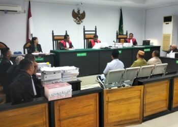 - Sidang kasus dugaan korupsi program Sambungan Rumah Berpenghasilan Rendah (SR_MBR) Perumda Tirta Bulango yang digelar di PN Tipikor Gorontalo. Foto : Lukman/mimoza.tv