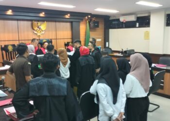 - Sidang lanjutan kasus dugaan penggelapan di toko kosmetik MS Glow Gorontalo kembali digelar di Pengadilan Negeri Gorontalo pada Rabu (10/1/2024).  Foto : Lukman/mimoza.tv.