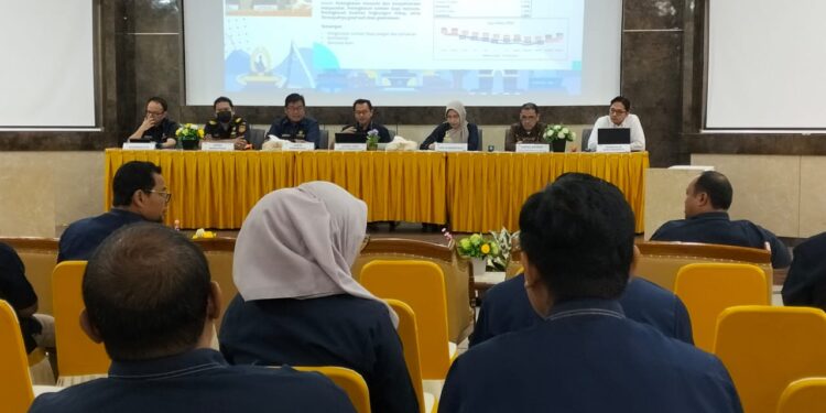 Diseminasi Kajian Fiskal Regional dan Konferensi Pers APBN lo Hulonthalo Periode Realisasi sampai dengan 29 Februari 2024, yang berlangsung di aula Kanwil DJPb Provinsi Gorontalo, Rabu (27/3/2024). Foto : Lukman/mimoza.tv