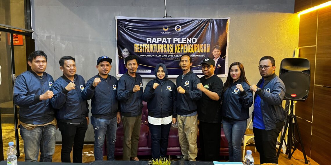 Foto bersama Pengurus DPW Gemuruh Nasdem Gorontalo.
