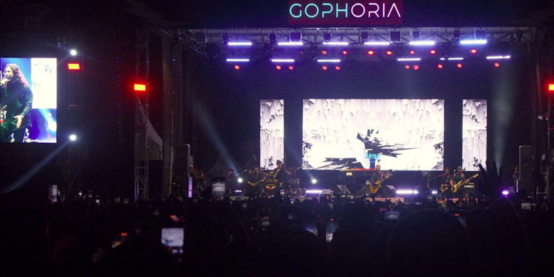 Konser Gophoria Dewa 19 Feat Ello dan Firza di Stadion Merdeka, Kota Gorontalo, Rabu (12-6-2024). Foto : Lukman/mimoza.tv.