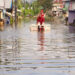 Hingga hari ke lima, banjir masih menggenangi sejumlah wilayah di Kabupaten Gorontalo. Foto Lukman/mimoza.tv.