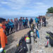 Dalam rangka memperingati Hari Hiu Paus Internasional, Anggota Dewan Pers Atmaji Sapto Anggoro, melepas 26 penyelam dalam aksi bersih-bersih sampah plastik di perairan Botubarani, Kabupaten Bone Bolango, Teluk Tomini, pada Sabtu (31/8/2024).