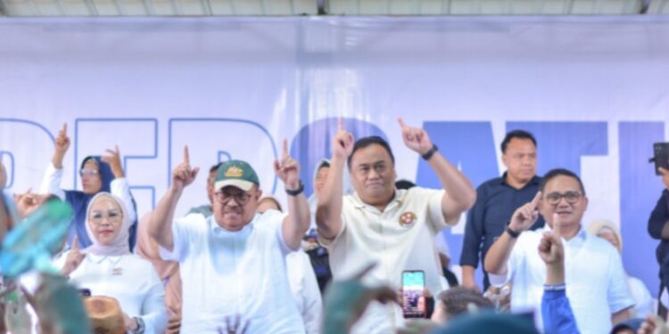 Kampanye Tonny Uloli dan Marten Taha di Gorontalo Utara, yang dihadiri oleh Ketua DPW Partai Nasdem Gorontalo.