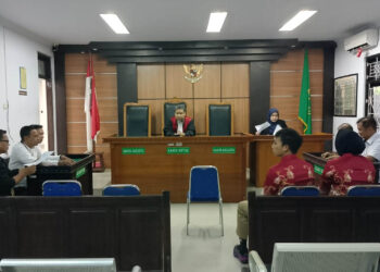 Suasana sidang praperadilan dugaan kasus penipuan dengan tersangka Herman Abdullah alias Manto, di PN Gorontalo, Jumat (20/12/2024).