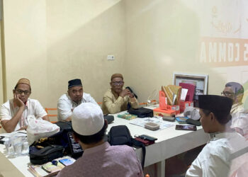 Suasana rapat klarifikasi Petinggi DPTW PKS Gorontalo dengan Ketua Fraksi PKS DPRD Provinsi Gorontalo dengan, Senin (10/3) malam, di Ruangan Kantor DPTW PKS Gorontalo.