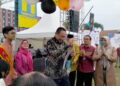Gubernur Gorontalo Gusnar Ismail bersama Deputi BKKBN, KPwBI, dan tamu VIP lainnya secara resmi membuka rangkaian kegiatan Hari Keluarga Nasional (Harganas) 2025 tingkat Provinsi Gorontalo, Jumat (11/7).