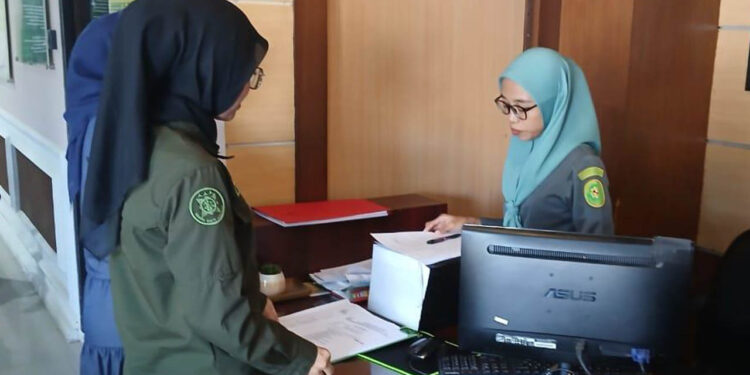 Pelimpahan kasus dugaan korupsi Kredit Usaha Rakyat (KUR) di BRI Unit Kwandang, oleh Kejaksaan Negeri Gorontalo Utara ke PN Tipikor dan PHI Gorontalo.
