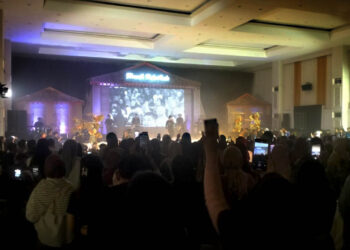 Suasana penutupan ivent Hulonthalo Art & Craft Festival (HACF) 2025, Senin 29/9/2025). Selama tiga hari pelaksanaan  perputaran transaksi menembus Rp3.338.003.700. Angka ini jadi bukti bahwa pelaku usaha lokal benar-benar serius menggarap peluang pasar. Foto: Lukman/mimoza.tv.