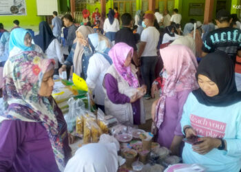 Ikatan Keluarga Alumni (IKA) SMP Negeri Dua Kota Gorontalo sukses menggelar kegiatan IKA SPENDUGO Berbagi, Sabtu (20/9/2029). Foto: Lukman/mimoza.tv.