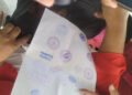 Bidang Tindak Pidana Khusus (Pidsus) Kejaksaan Tinggi (Kejati) Gorontalo mengamankan belasan cap stempel saat melakukan penggeledahan di kantor KONI Provinsi Gorontalo, Rabu (8/10/2025). Foto: Lukman/mimoza.tv.