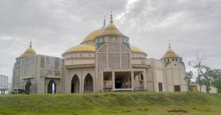 Masjid jabal Iqro, Gorontalo Utara. Foto: Lukman/mimoza.tv.
