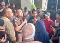 Unjuk rasa  Gerak BOM yang digelar di Kejati Gorontalo, Rabu (8/10/2025). Foto: GP
