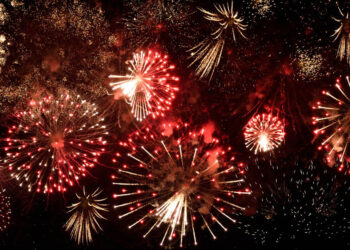 Ilustrasi kembang api. Foto: Istimewa.