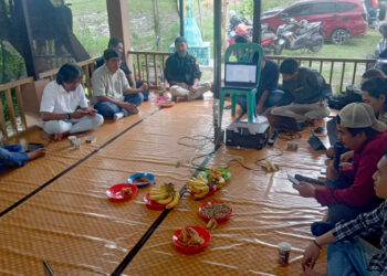 Asosiasi Media Siber Indonesia (AMSI) Wilayah Gorontalo saat menggelar diskusi strategis bertajuk hak cipta karya visual dan konten jurnalistik di Wombohe Jurnalis, sekretariat AMSI Gorontalo, Rabu (29/4/2026).. Foto: Dokumentasi AMSI Gorontalo