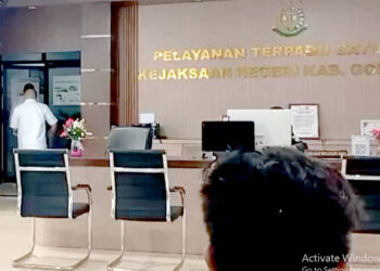 Penanganan dugaan korupsi dana Tunjangan Komunikasi Intensif (TKI), reses, dan operasional DPRD Kabupaten Gorontalo terus bergulir. Kamis (30/4/2026), Kejaksaan Negeri Kabupaten Gorontalo kembali memeriksa sejumlah mantan anggota legislatif sebagai saksi.