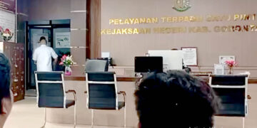 Penanganan dugaan korupsi dana Tunjangan Komunikasi Intensif (TKI), reses, dan operasional DPRD Kabupaten Gorontalo terus bergulir. Kamis (30/4/2026), Kejaksaan Negeri Kabupaten Gorontalo kembali memeriksa sejumlah mantan anggota legislatif sebagai saksi.