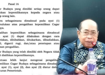 Wali Kota Gorontalo, Adhan Dambea.