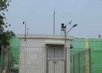 stasiun Air Quality Monitoring System (AQMS) yang berada di kawasan Taman Kota