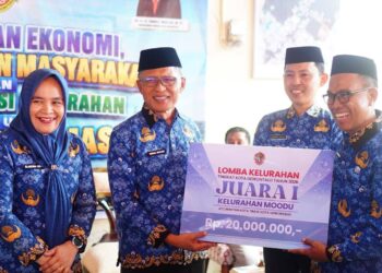 kelurahan moodu juara 1 lomba kelurahan tk kota gorontalo. (Foto/Istimewa)